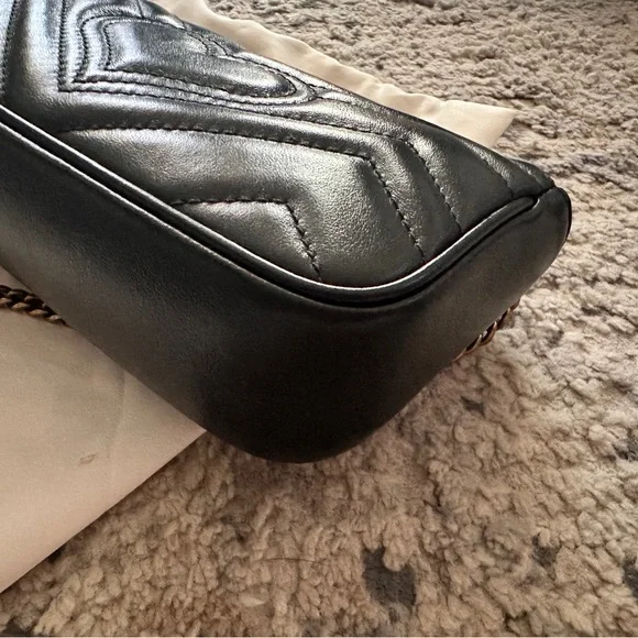 Gucci super mini marmont black bag - Picture 8 of 15